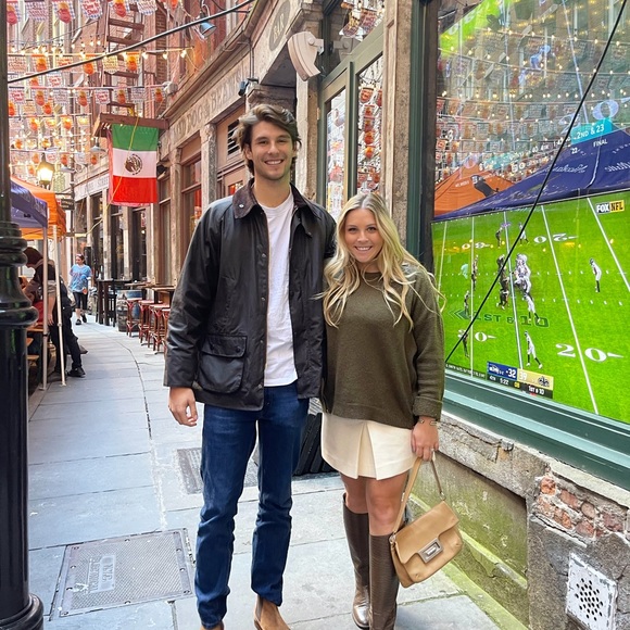 Meet your Posher, Katie - Picture 3 of 4